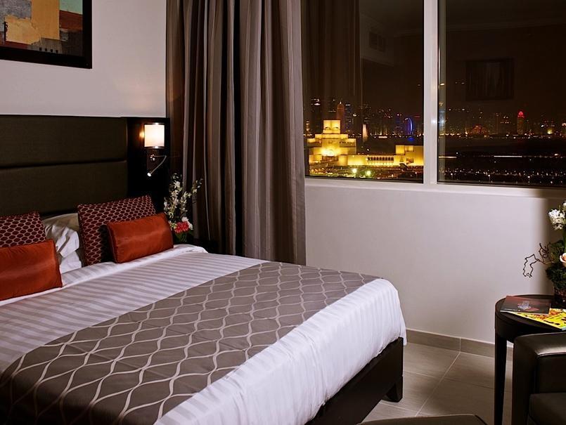 The Royal Riviera Hotel Доха Экстерьер фото
