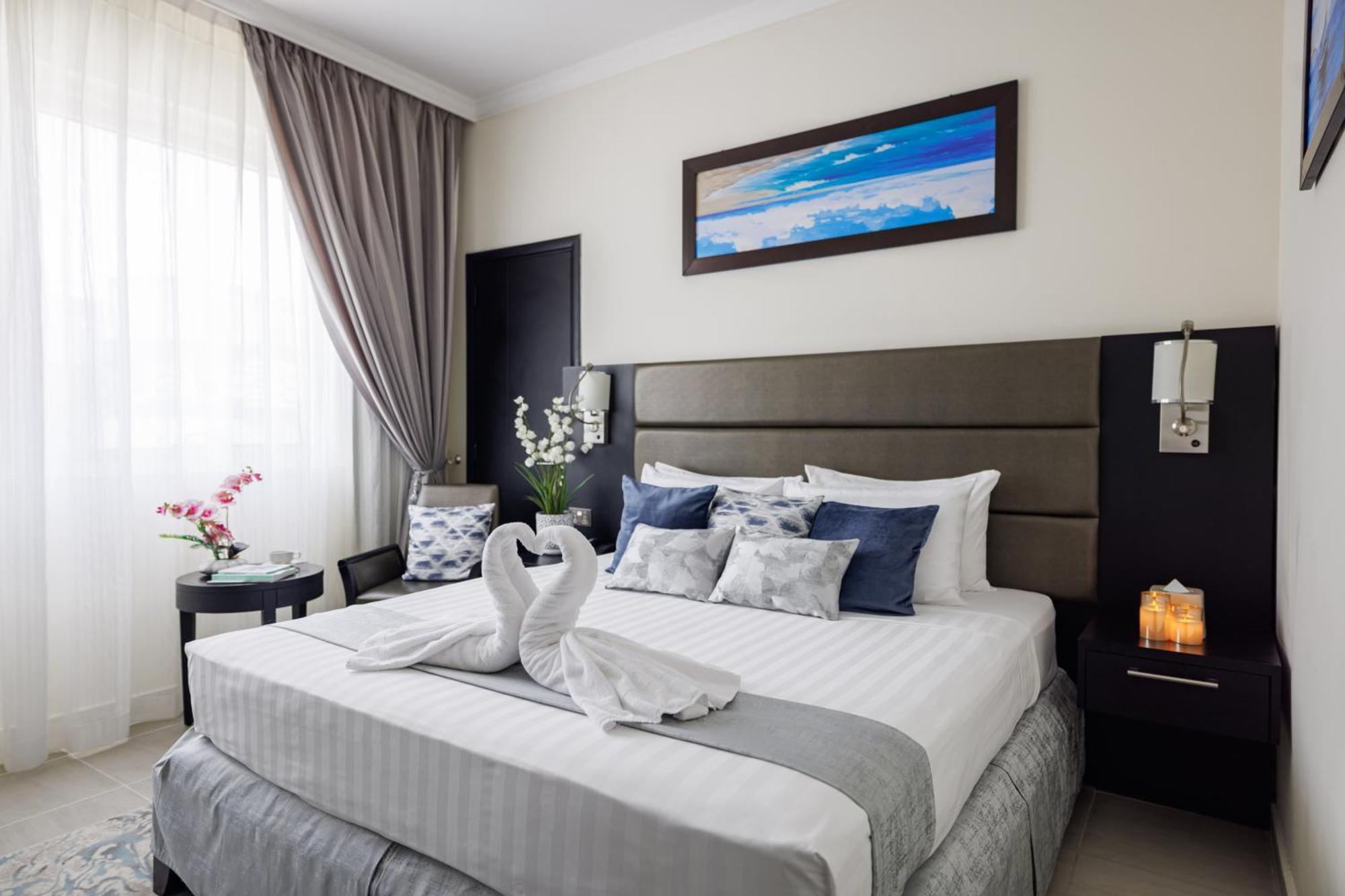 The Royal Riviera Hotel Доха Экстерьер фото