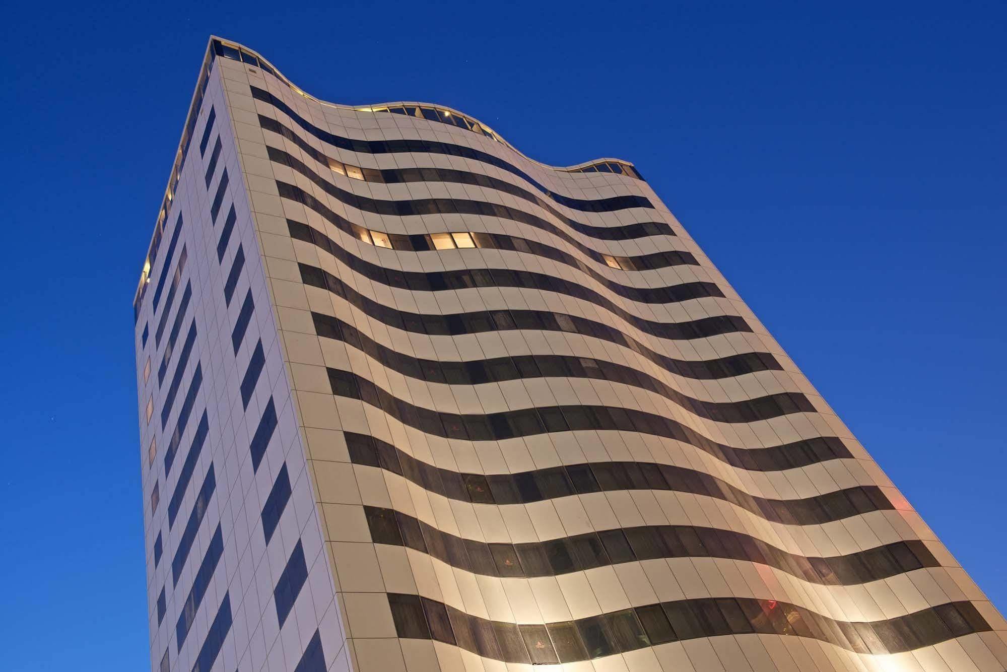 The Royal Riviera Hotel Доха Экстерьер фото